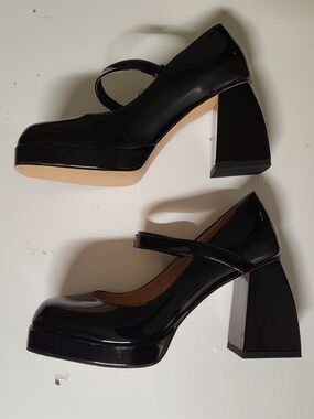 Black Patent Mary Jane Block Heel Pumps